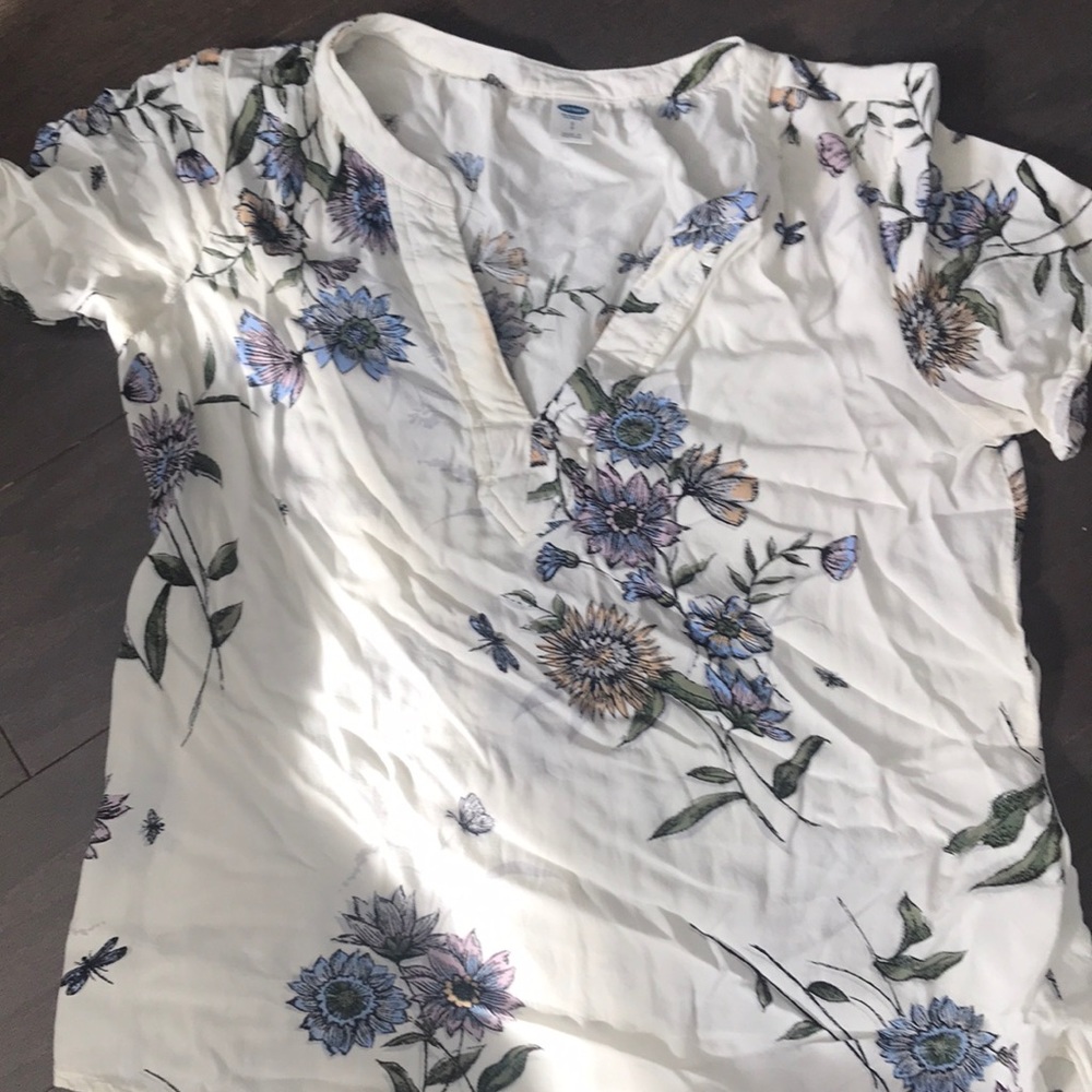 Lightly worn flowery blouse
